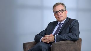 Finanzexperte Stefan Helm - Geschäftsführer und Mitbegründer der Dr. Jung & Partner GmbH Generalrepräsentanz
